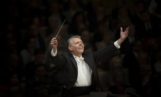 Photo of Mariss Jansons conducting