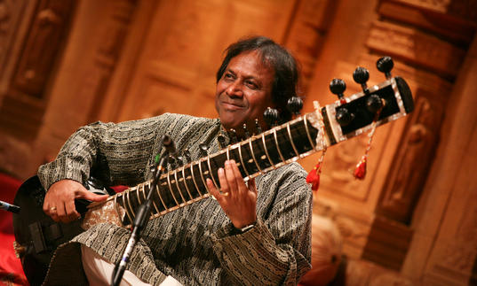 Shahid Parvez playing a sitar