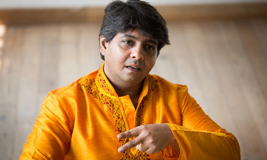 Omkar Dadarkar singing