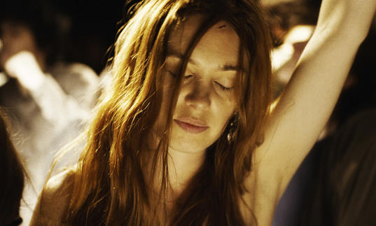 Laetitia Dosch in Jeune Femme