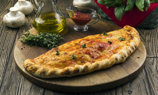 Members' Calzone making workshop