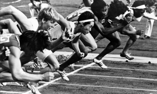 sprinters running in a race