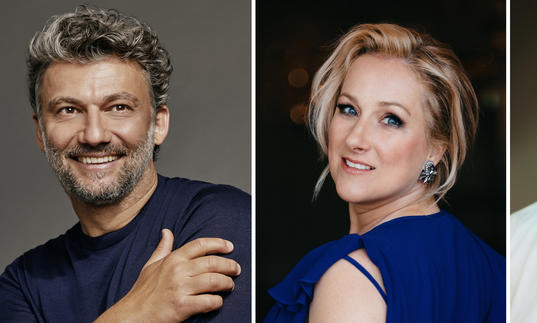 The image is split into two: Jonas Kaufmann on the left, Diana Damrau on the right
