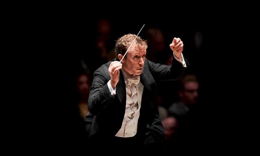 Daniel Harding conducting the Royal Concertgebouw Orchestra