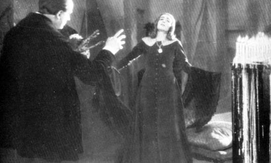 Still from The Fall of the House of Usher