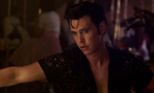 A still of Elvis from the Baz Luhrmann film Elvis