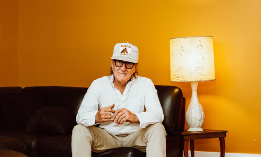 Photo of Kurt Wagner of the band Lambchop