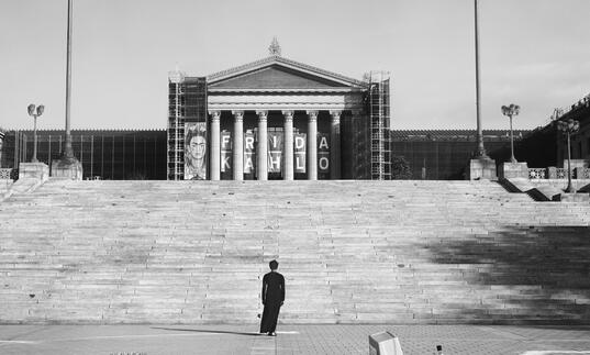 Black and white image of the Philadelphia Museum of Art