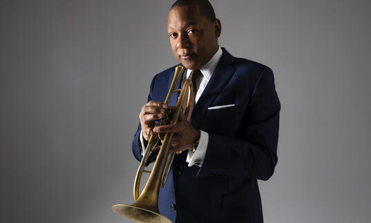 Photo of musician Wynton Marsalis
